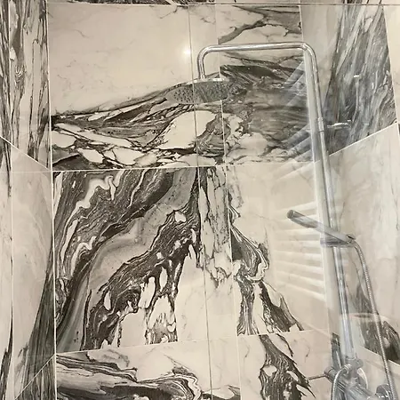 Lägenhet Mansarda Galliari